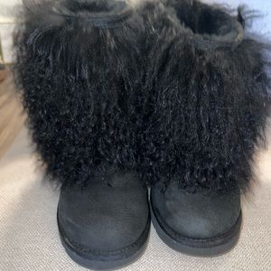 Black Fuzzy Ugg Boots